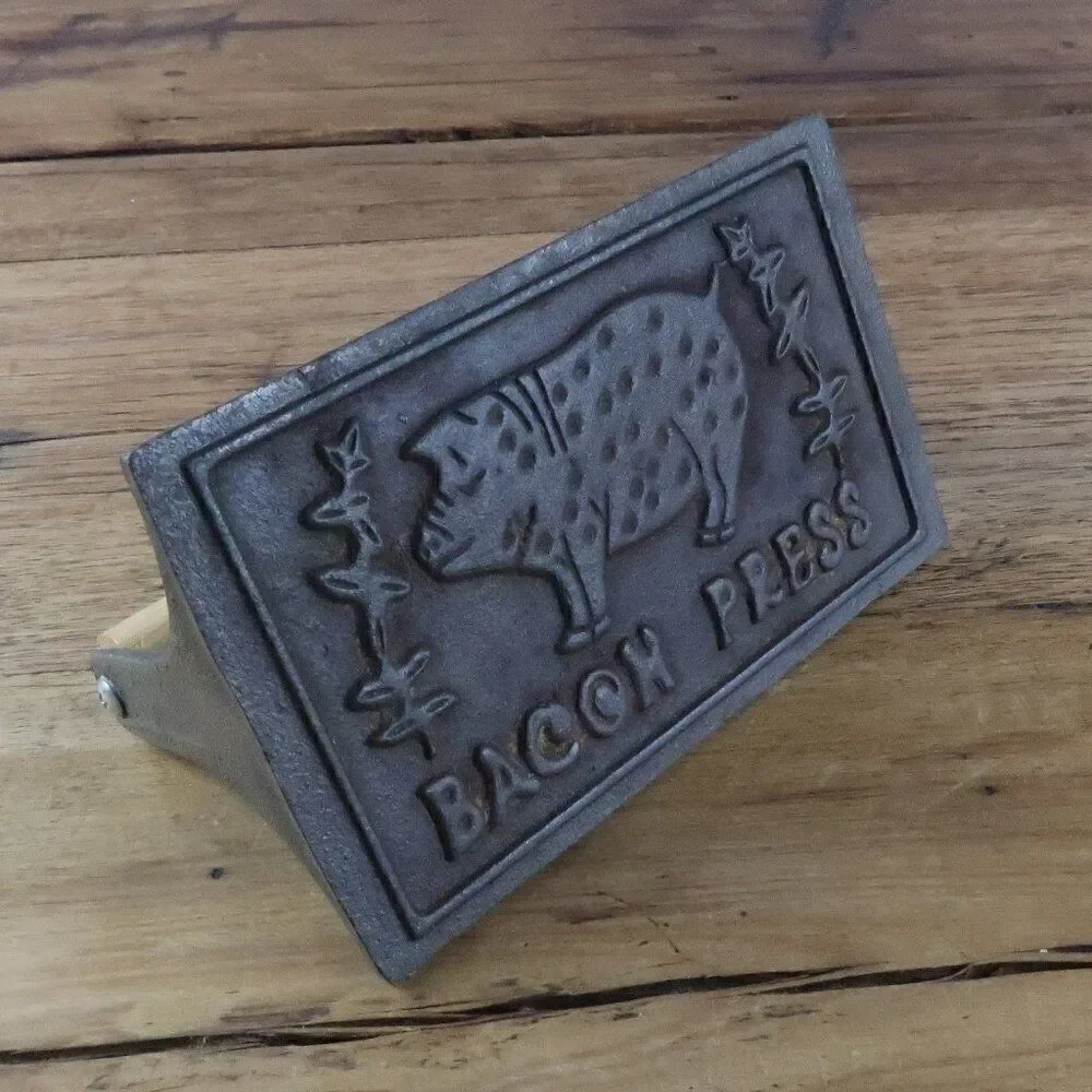 CAST IRON BACON PRESS WITH WOODEN HANDLE